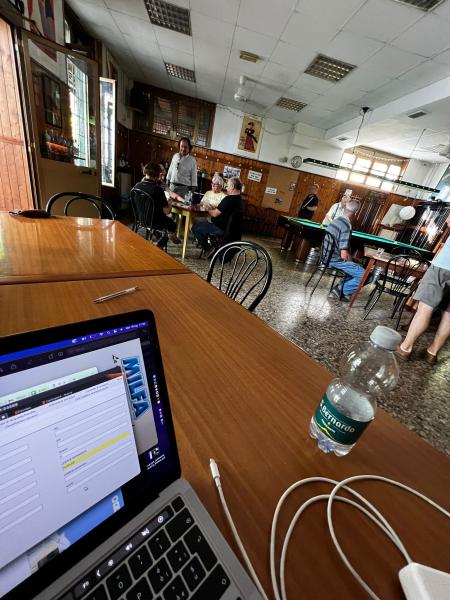 Lavorare in smart working al bar