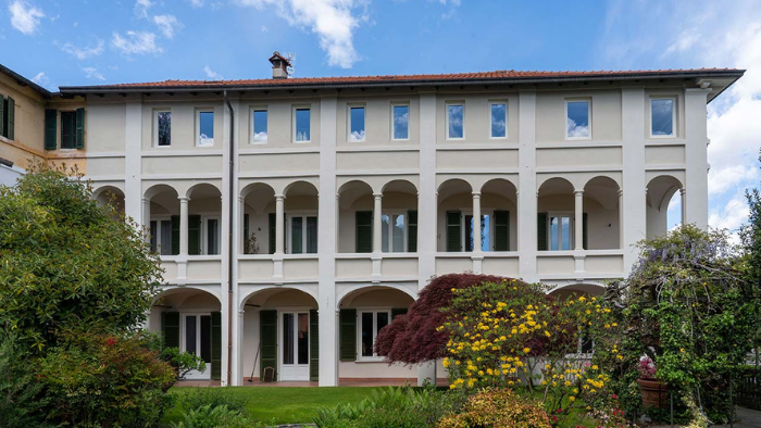 Scopri qui la villa Alessandrite