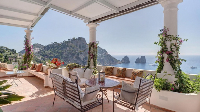 Lasciati conquistare dalla villa Oder a Napoli