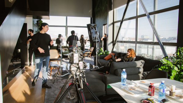 Backstage dello shooting per Materia Viva