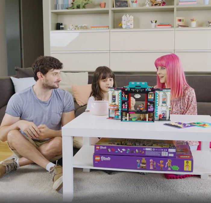 Ecco una foto del branded content di Connexia X LEGO