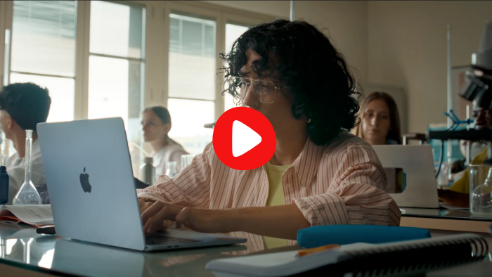 Scopri qui lo spot tv di Unieuro x Apple